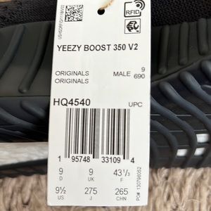 YEEZY BOOST 350 V2 ONYX